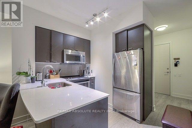 3007 - 30 Roehampton Avenue, Toronto, Ontario  M4P 0B9 - Photo 5 - C13459702
