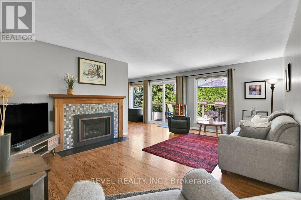 2555 Regina Street, Ottawa, Ontario  K2B 6X4 - Photo 6 - X13459744
