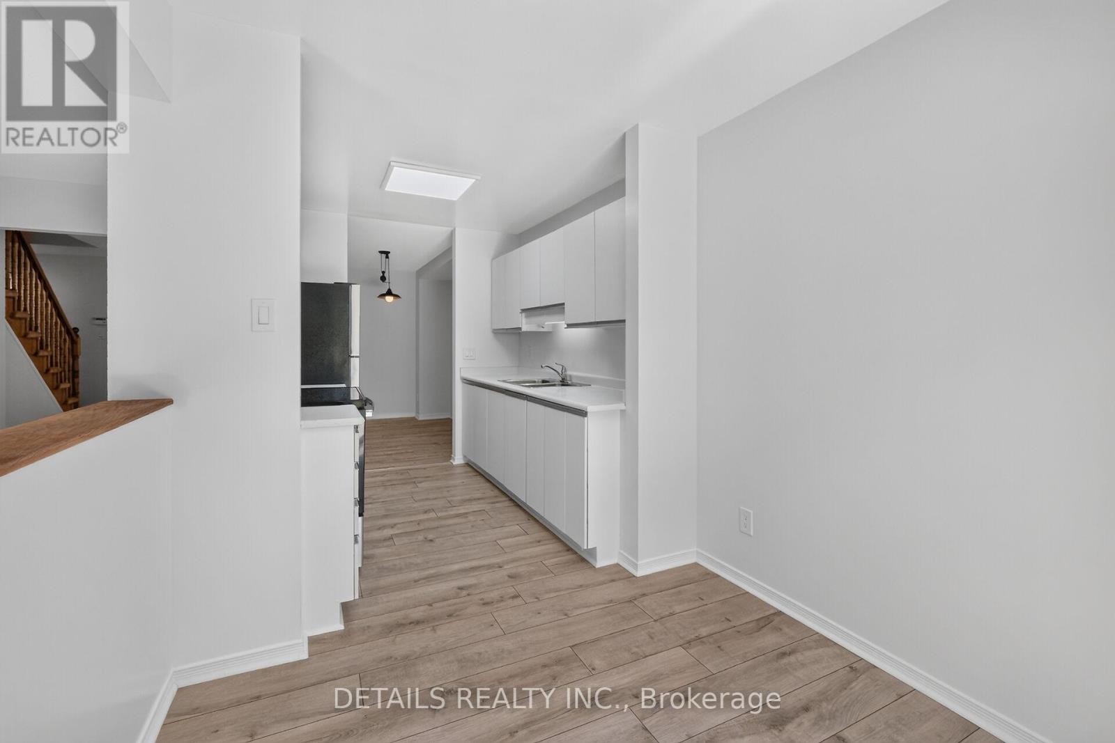 122 Ashpark Crescent, Ottawa, Ontario  K1T 3N6 - Photo 11 - X13459852