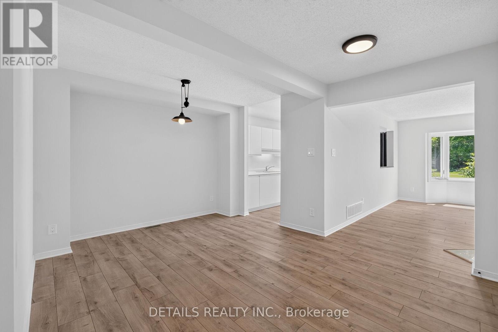 122 Ashpark Crescent, Ottawa, Ontario  K1T 3N6 - Photo 4 - X13459852