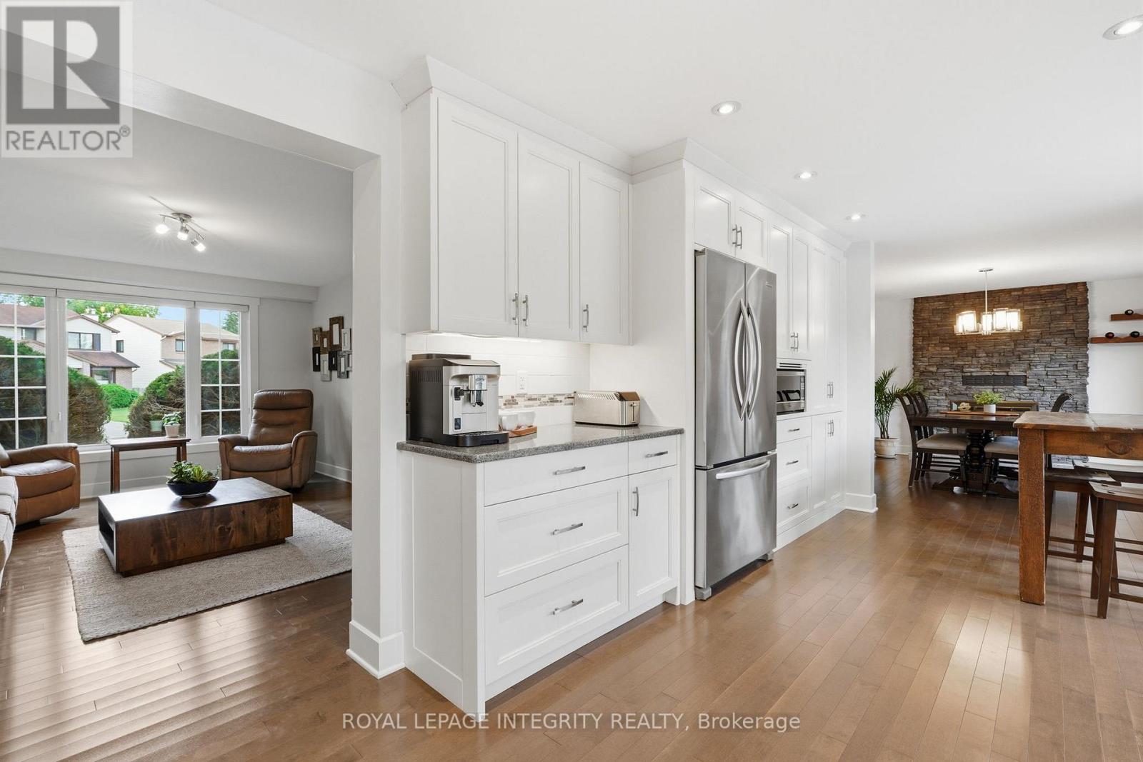 192 Park Grove Drive, Ottawa, Ontario  K1E 2T1 - Photo 14 - X13459866