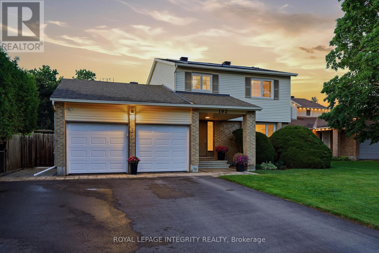 192 Park Grove Drive, Ottawa, Ontario  K1E 2T1 - Photo 2 - X13459866