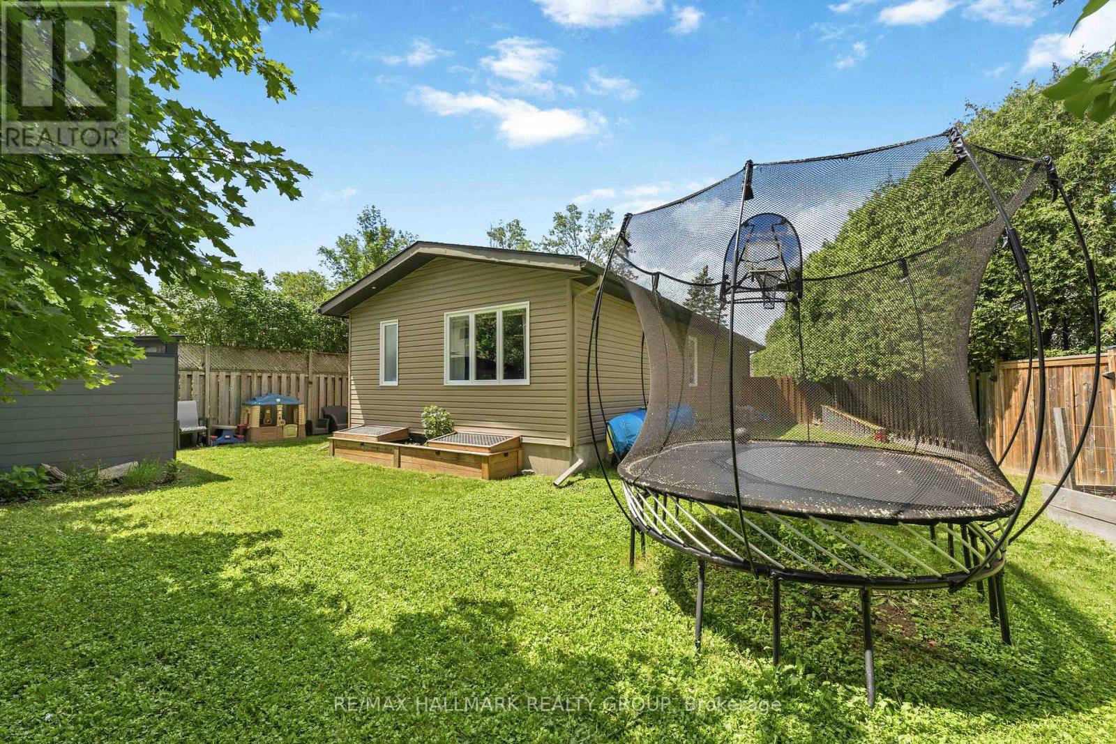 352 Mockingbird Drive, Ottawa, Ontario  K1E 2A7 - Photo 45 - X13459884