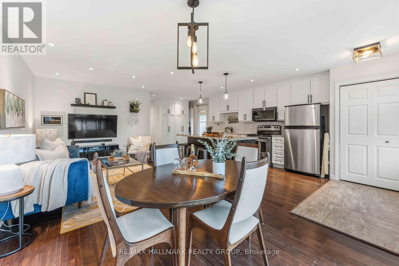 352 Mockingbird Drive, Ottawa, Ontario  K1E 2A7 - Photo 6 - X13459884