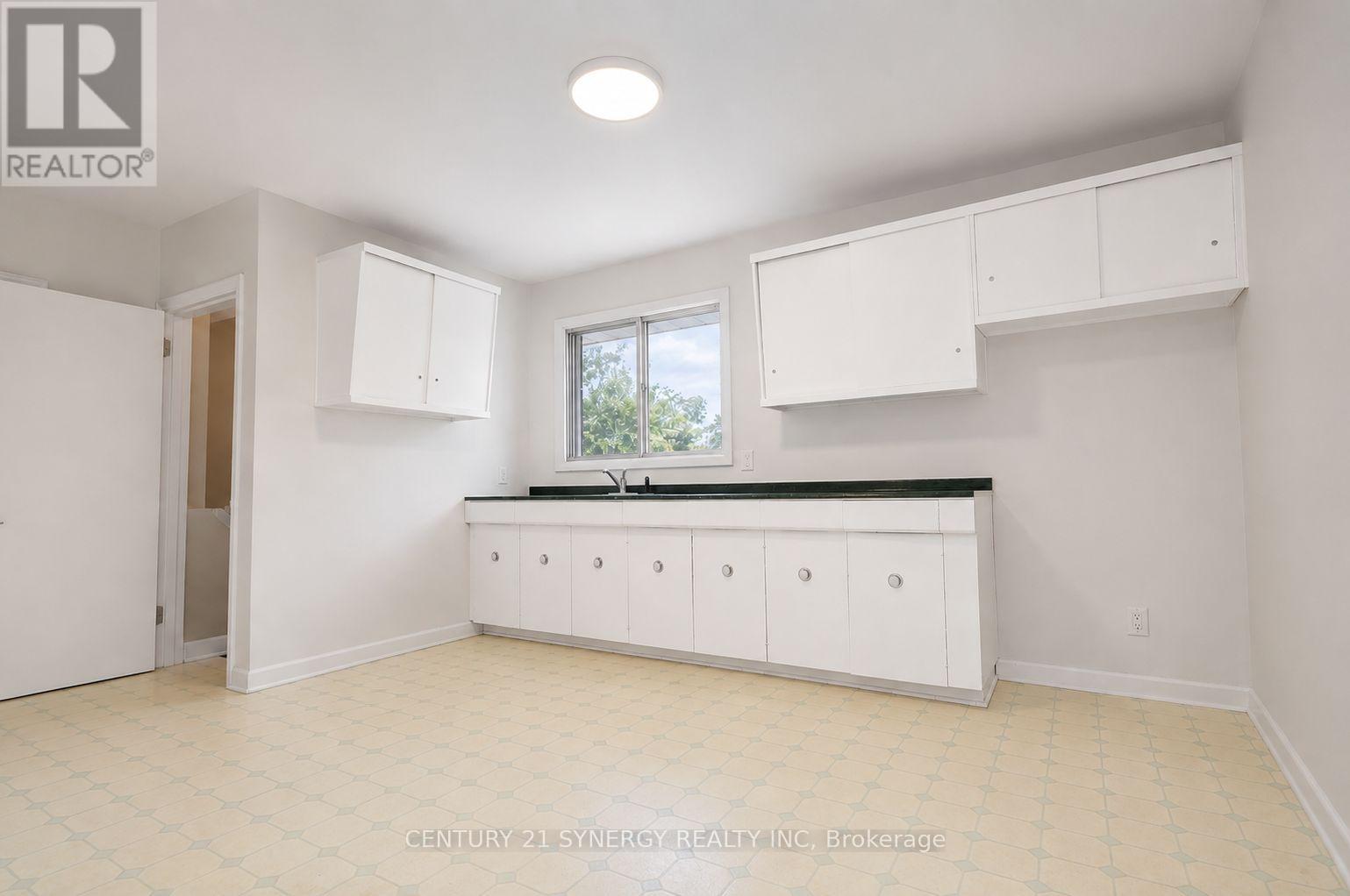 1308 Erindale Drive, Ottawa, Ontario  K2C 2G4 - Photo 7 - X13459982
