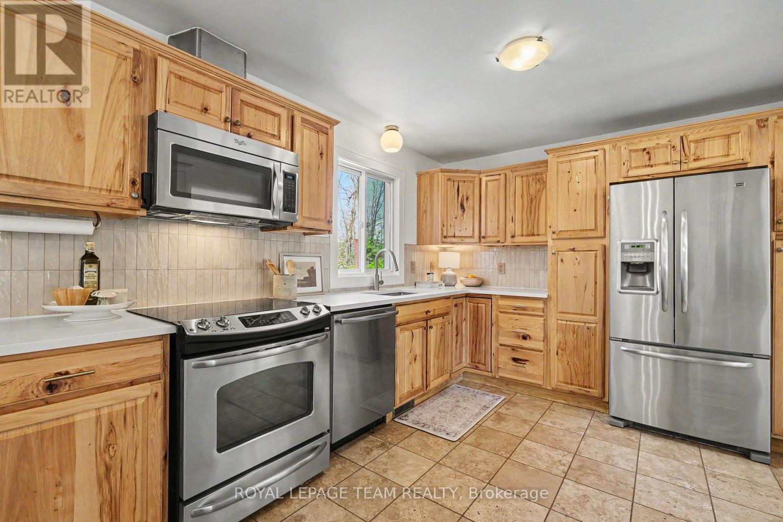 2495 River Road, North Grenville, Ontario  K0G 1J0 - Photo 12 - X13460066