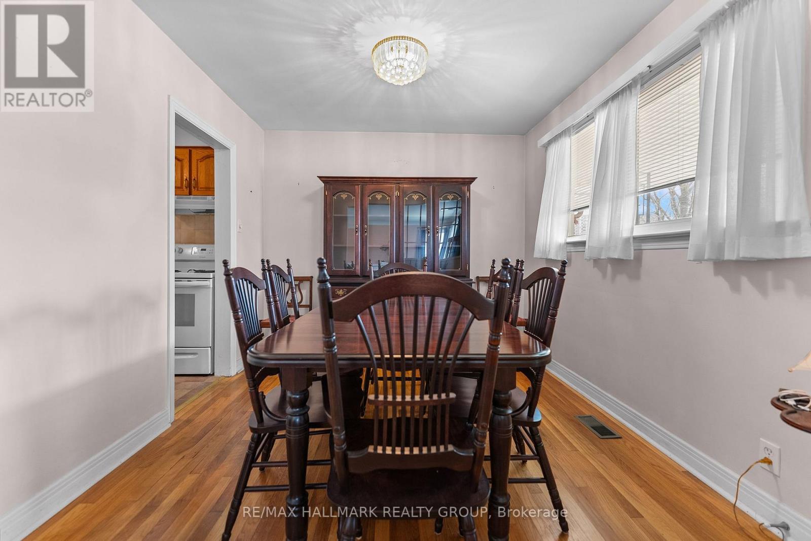 2075 Neepawa Avenue, Ottawa, Ontario  K2A 3L7 - Photo 24 - X13460068