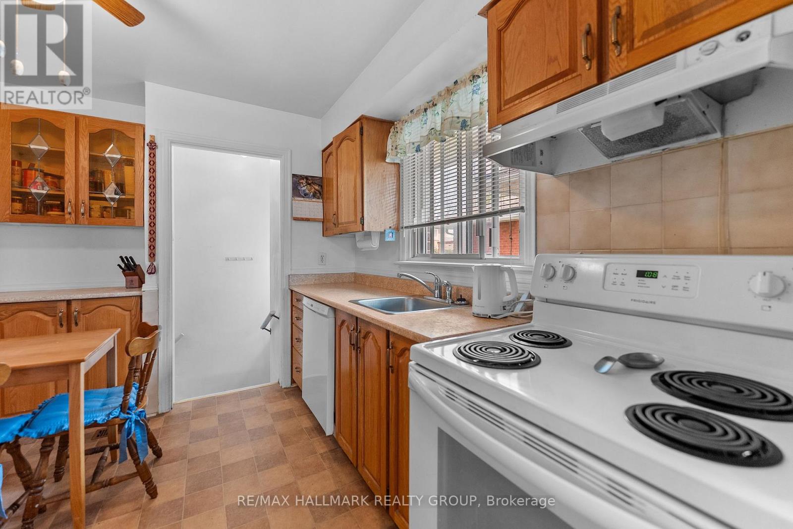 2075 Neepawa Avenue, Ottawa, Ontario  K2A 3L7 - Photo 29 - X13460068