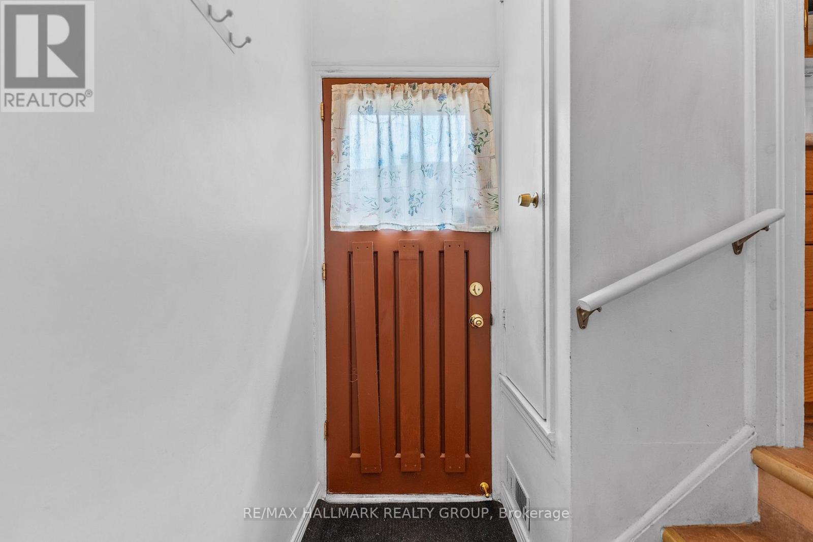 2075 Neepawa Avenue, Ottawa, Ontario  K2A 3L7 - Photo 40 - X13460068