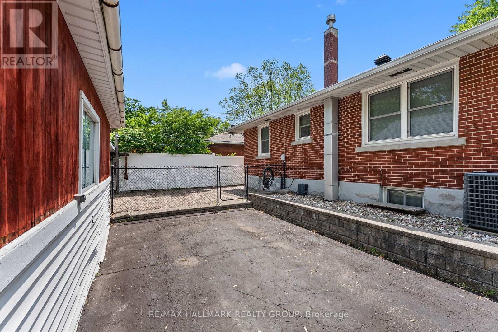 2075 Neepawa Avenue, Ottawa, Ontario  K2A 3L7 - Photo 8 - X13460068