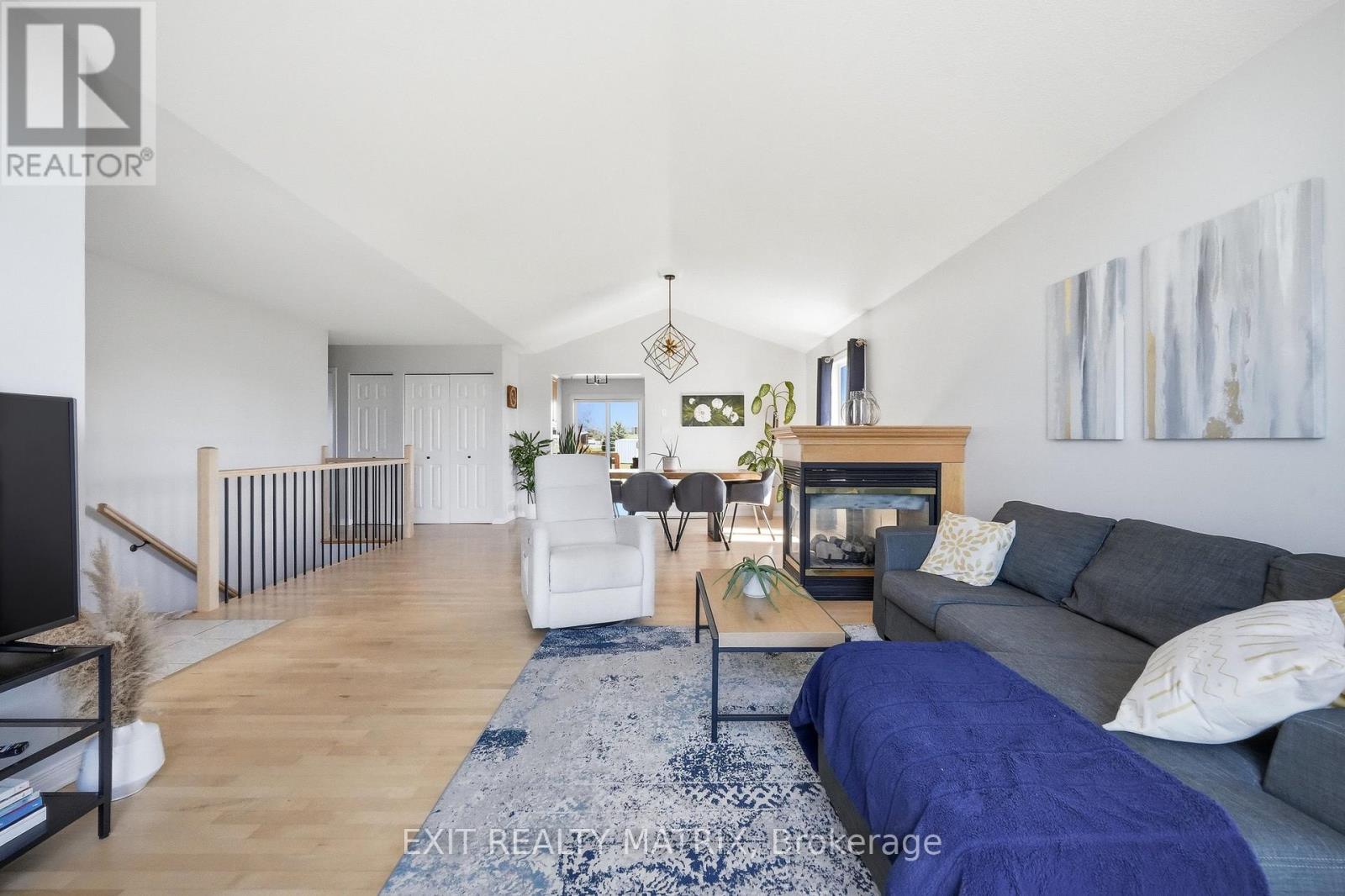 2117 Lemery Street, Clarence-Rockland, Ontario  K0A 1E0 - Photo 5 - X13460114