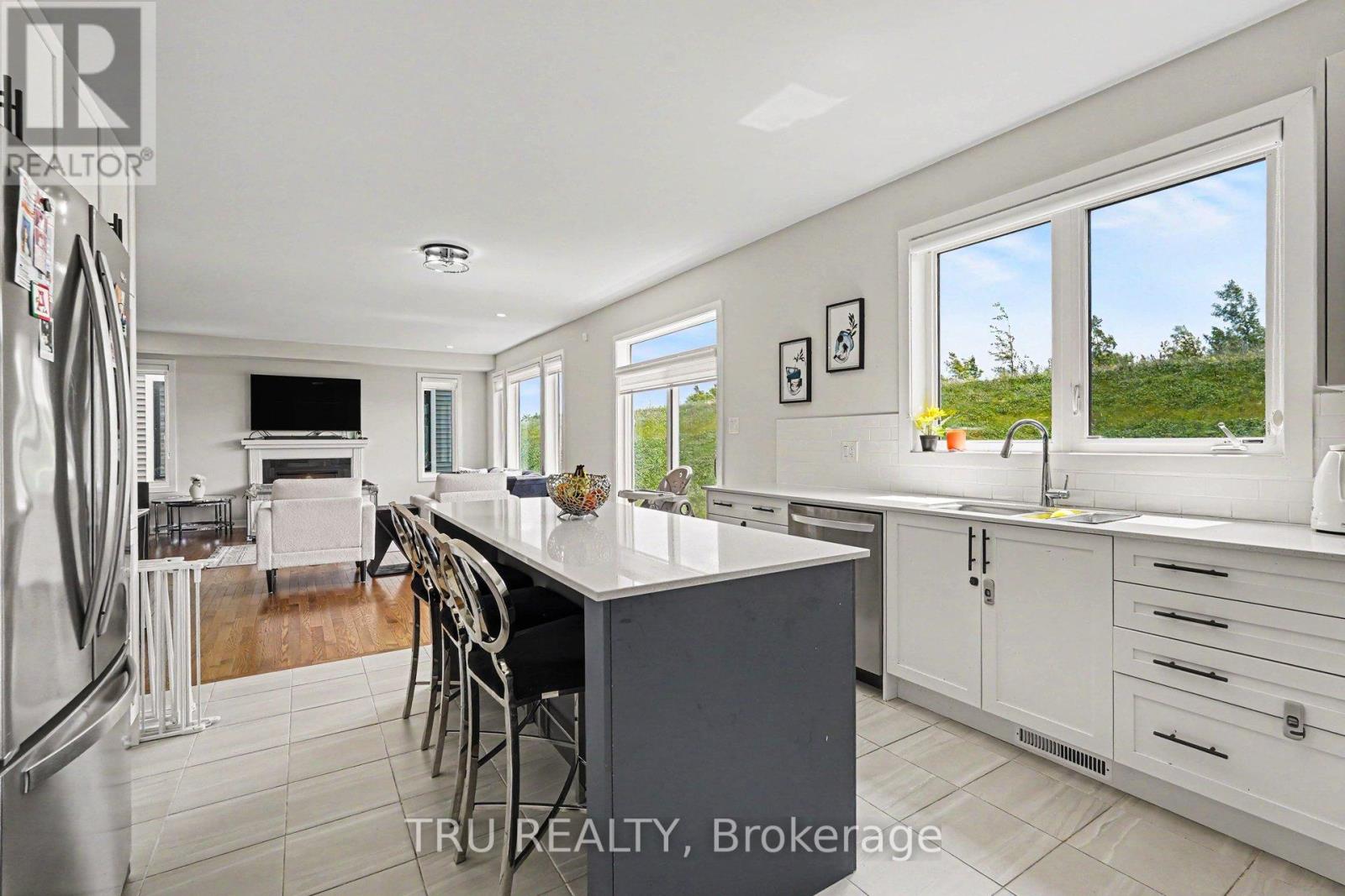748 Eminence Street, Ottawa, Ontario  K2J 6X6 - Photo 11 - X13460160