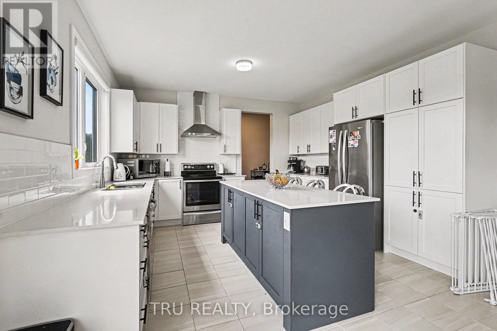 748 Eminence Street, Ottawa, Ontario  K2J 6X6 - Photo 12 - X13460160