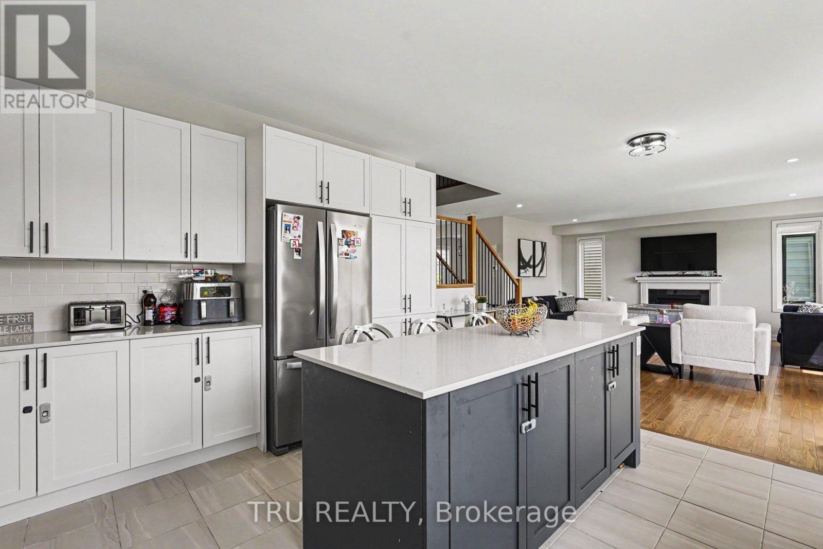 748 Eminence Street, Ottawa, Ontario  K2J 6X6 - Photo 13 - X13460160