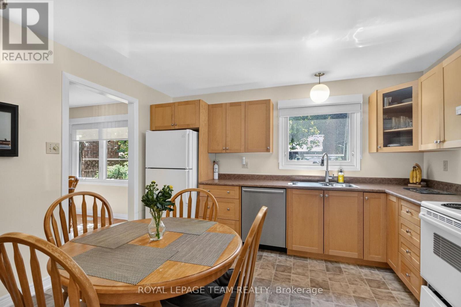 3 Haywood Crescent, Ottawa, Ontario  K2L 2J3 - Photo 11 - X13460182