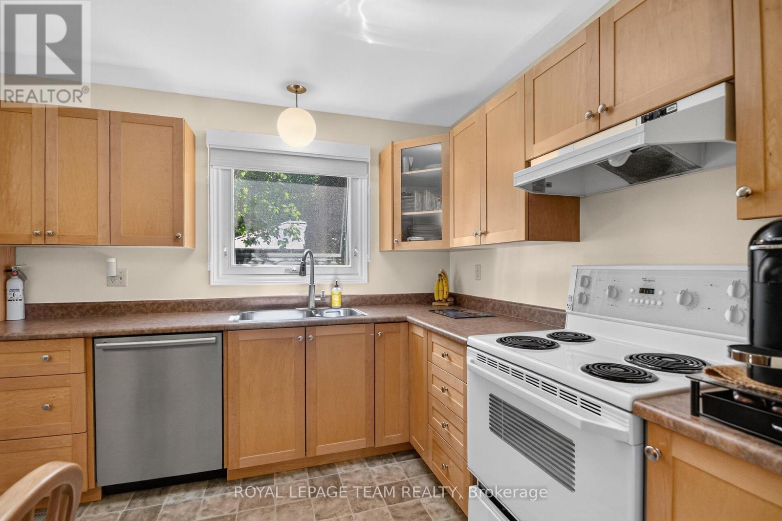 3 Haywood Crescent, Ottawa, Ontario  K2L 2J3 - Photo 12 - X13460182