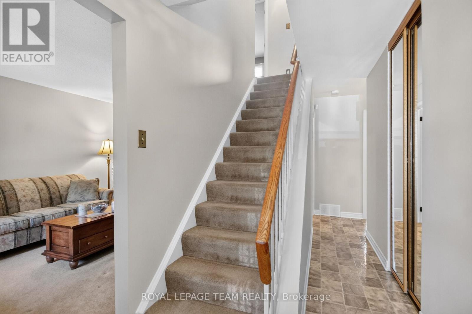 3 Haywood Crescent, Ottawa, Ontario  K2L 2J3 - Photo 16 - X13460182