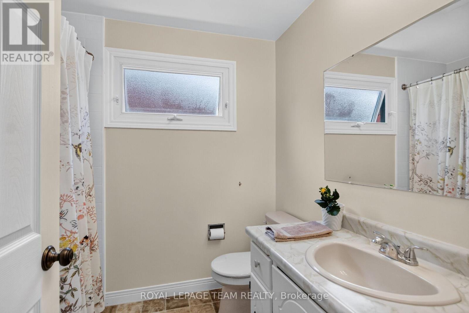 3 Haywood Crescent, Ottawa, Ontario  K2L 2J3 - Photo 23 - X13460182
