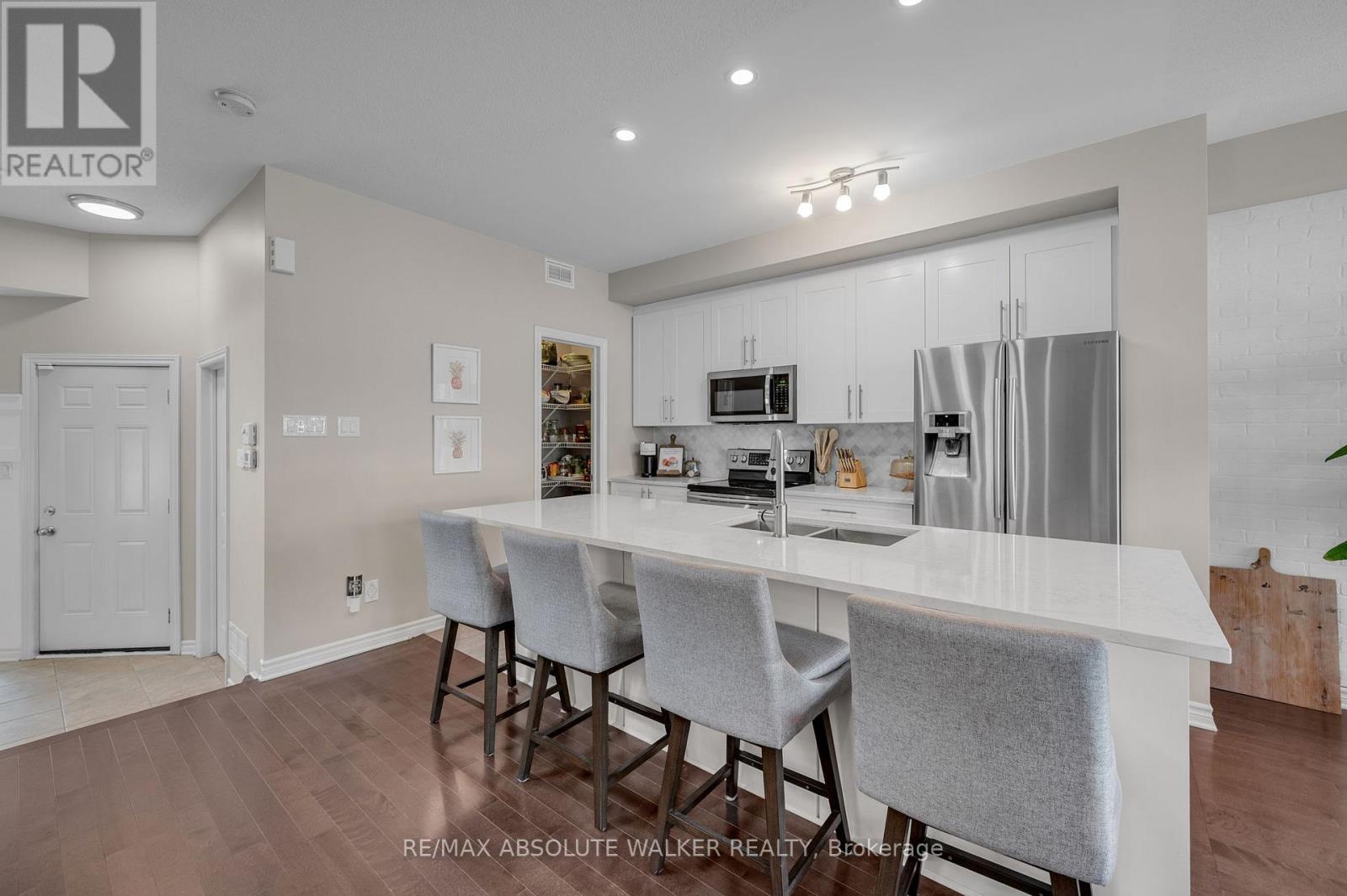 400 Gerry Lalonde Drive, Ottawa, Ontario  K4A 0X2 - Photo 3 - X13460196