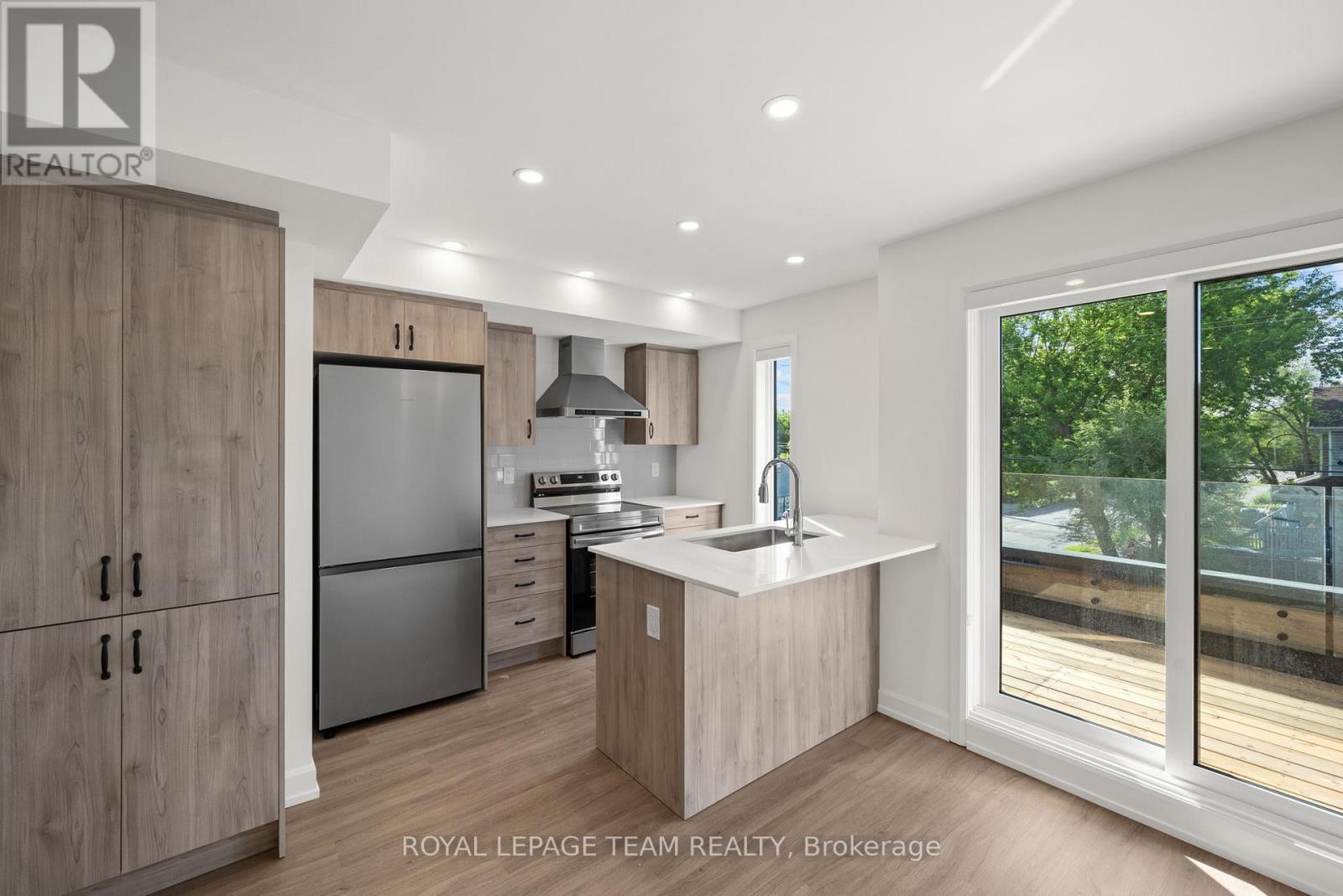 Upper - 998 Hollington Street, Ottawa, Ontario  K1Z 7Z9 - Photo 10 - X13460280
