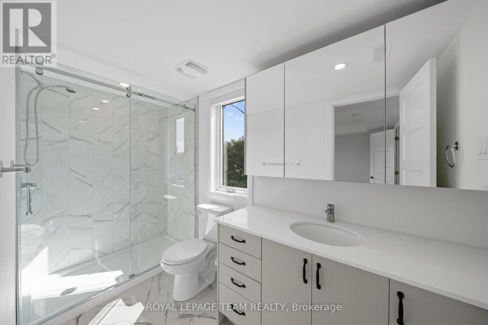 Upper - 998 Hollington Street, Ottawa, Ontario  K1Z 7Z9 - Photo 21 - X13460280