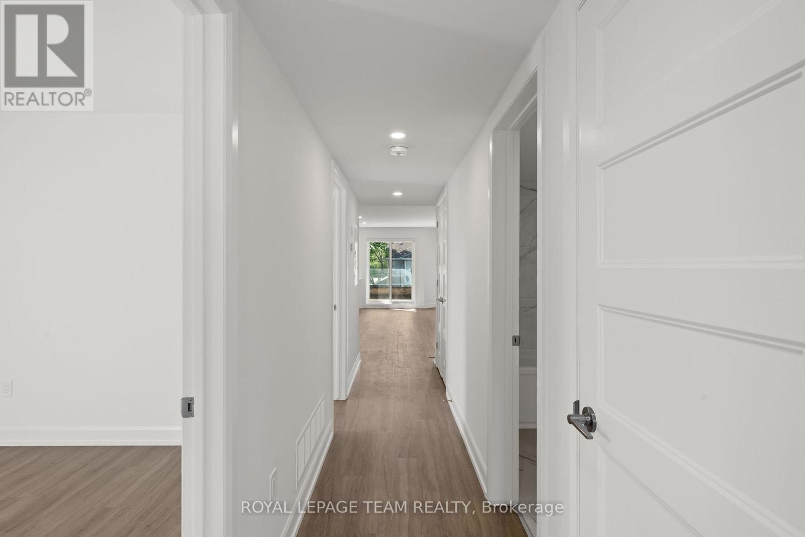 Upper - 998 Hollington Street, Ottawa, Ontario  K1Z 7Z9 - Photo 22 - X13460280