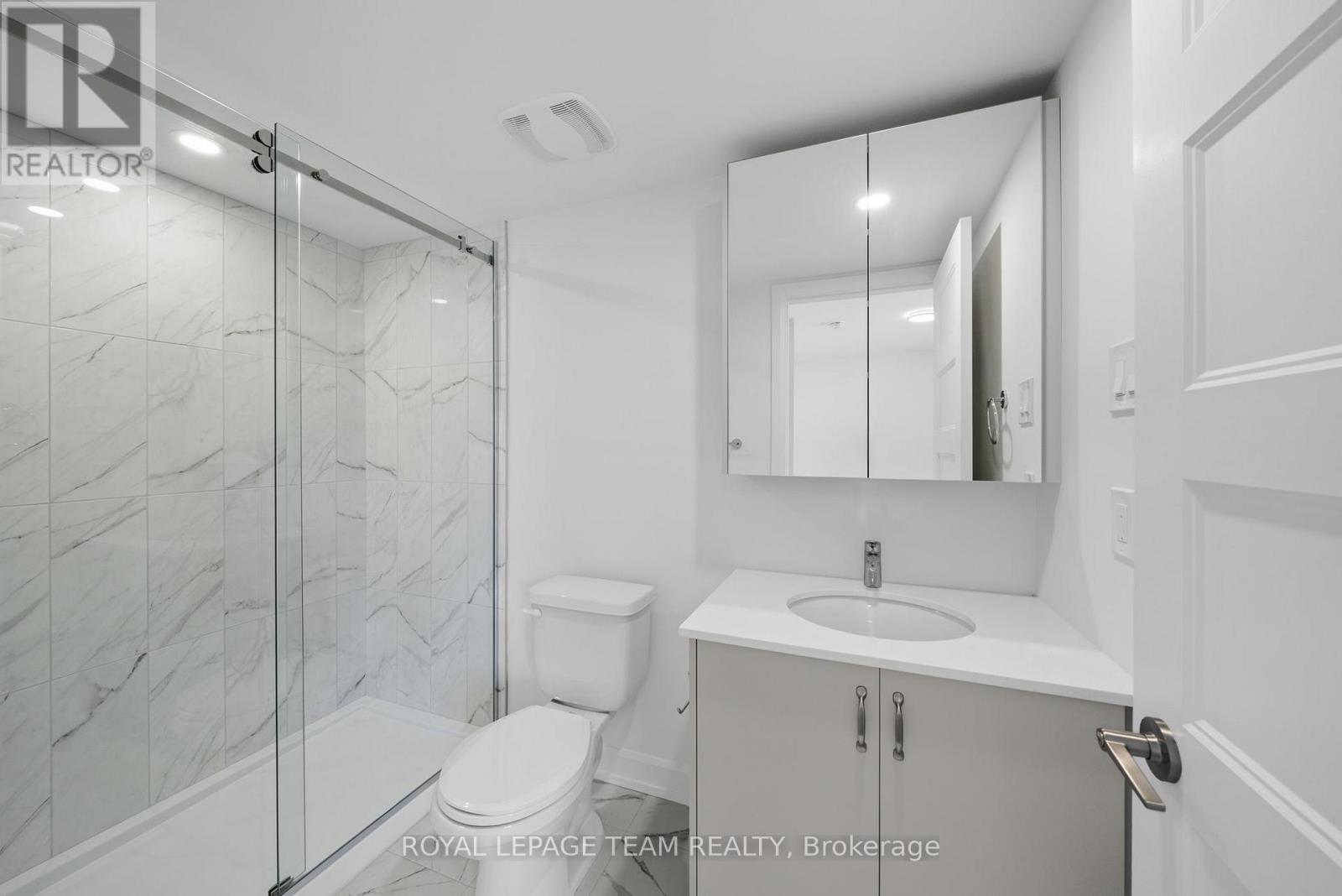 Main - 998 Hollington Street, Ottawa, Ontario  K1Z 6K6 - Photo 15 - X13460316