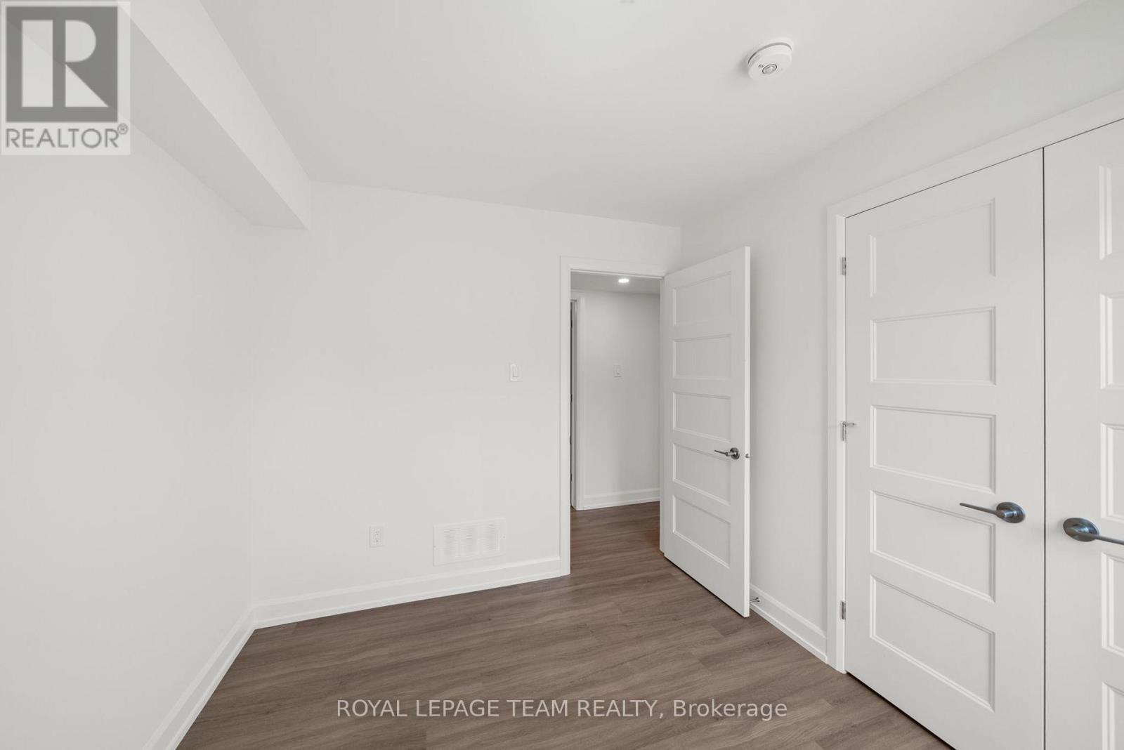 Main - 998 Hollington Street, Ottawa, Ontario  K1Z 6K6 - Photo 20 - X13460316