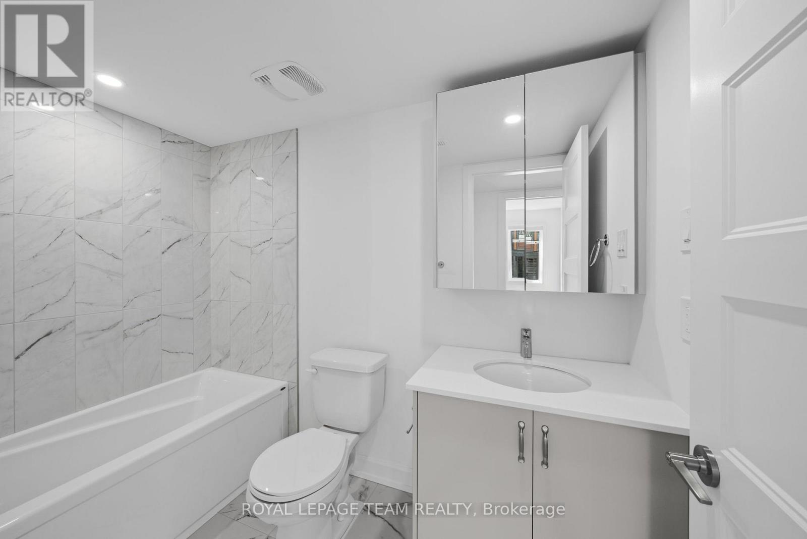 Main - 998 Hollington Street, Ottawa, Ontario  K1Z 6K6 - Photo 21 - X13460316