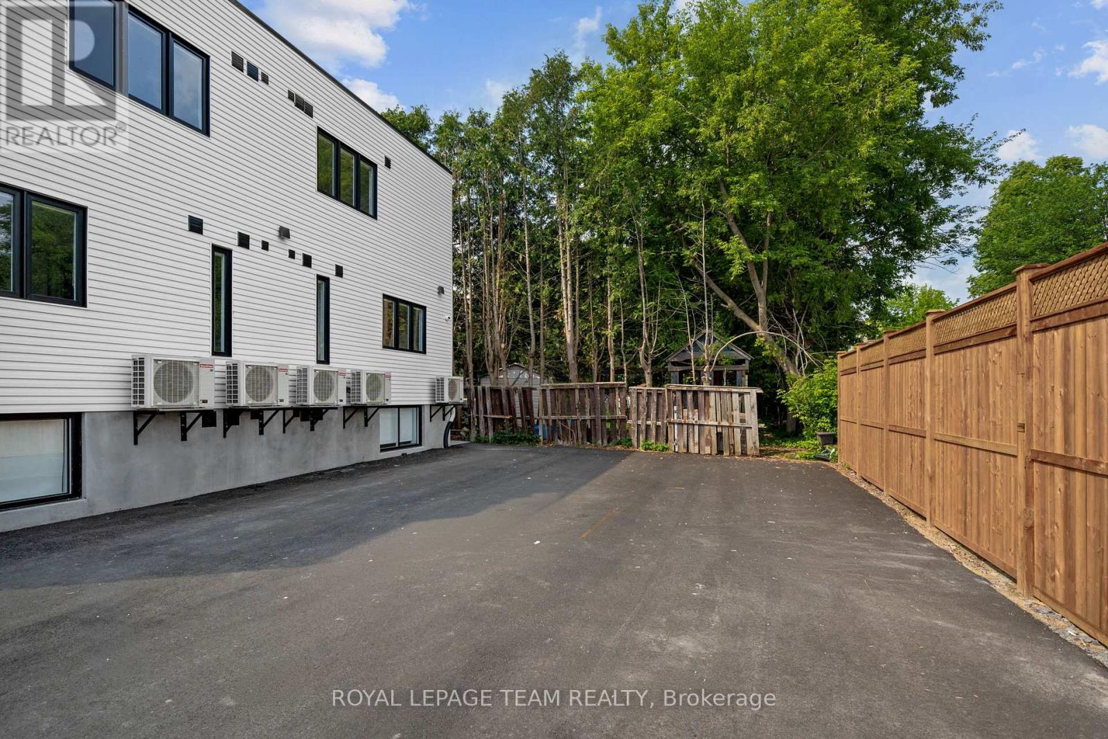 Main - 998 Hollington Street, Ottawa, Ontario  K1Z 6K6 - Photo 24 - X13460316