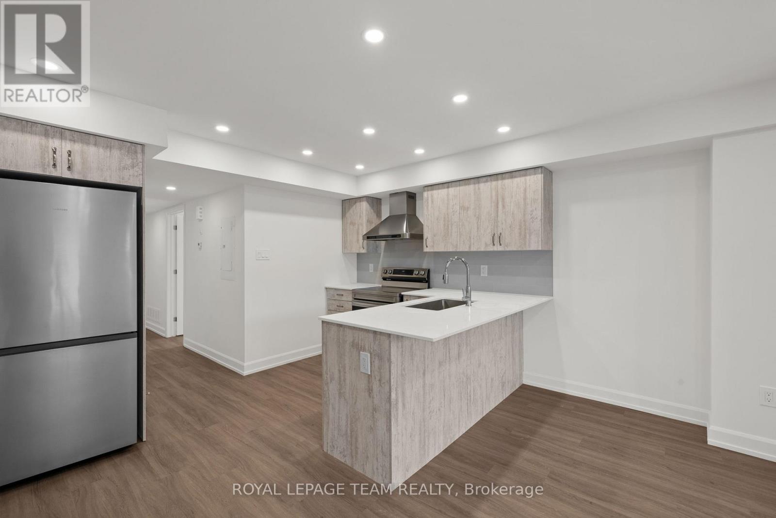 Main - 998 Hollington Street, Ottawa, Ontario  K1Z 6K6 - Photo 7 - X13460316