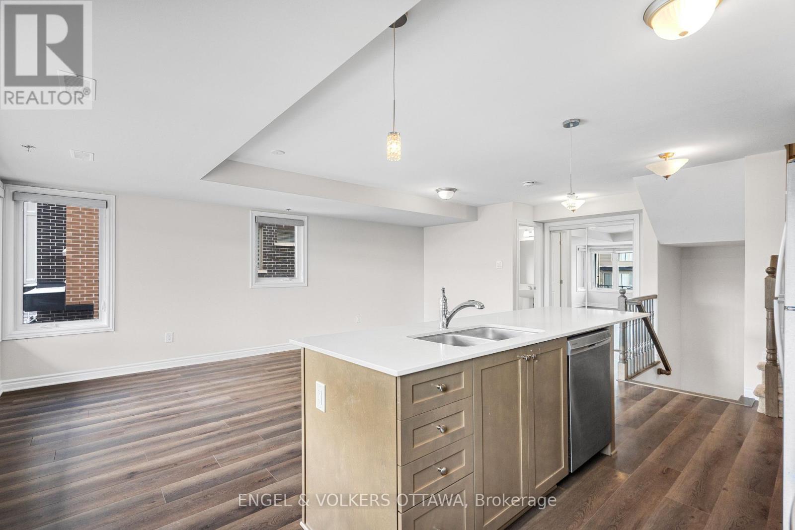 571 Ozawa Private, Ottawa, Ontario  K1K 4Z9 - Photo 15 - X13460320