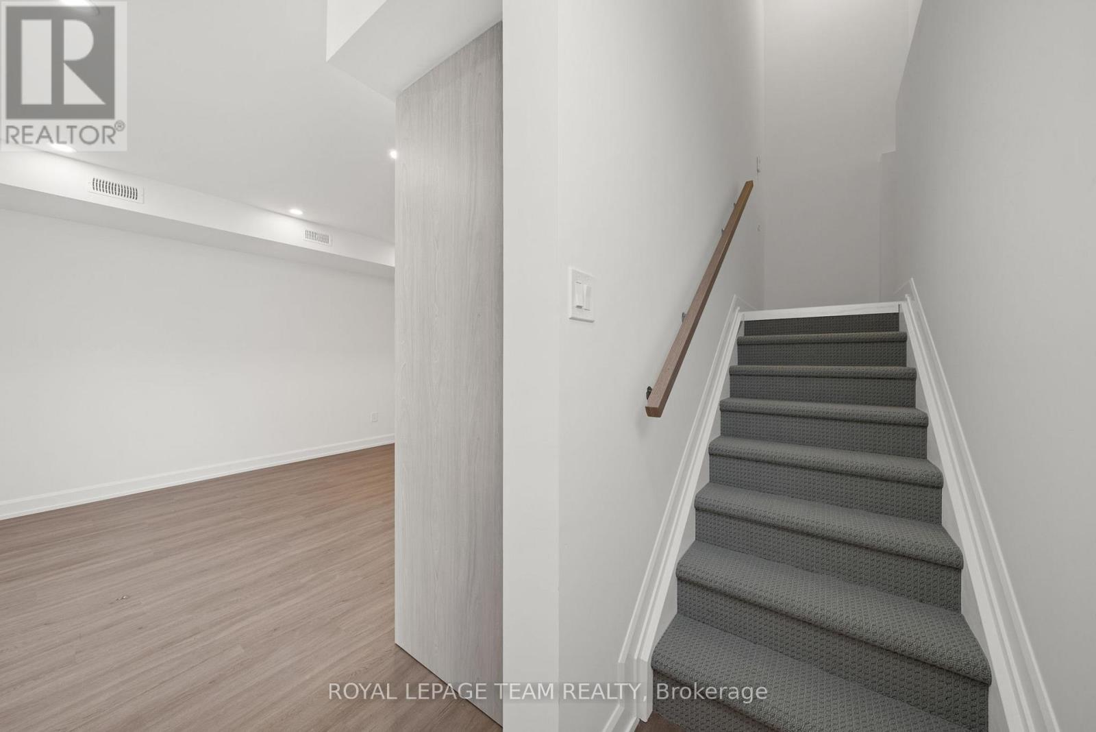 Lower - 998 Hollington Street, Ottawa, Ontario  K1Z 6K6 - Photo 4 - X13460328