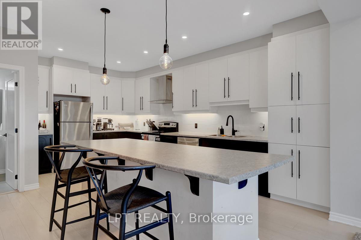 815 Kiniw Private, Ottawa, Ontario  K1K 4Z4 - Photo 13 - X13460334