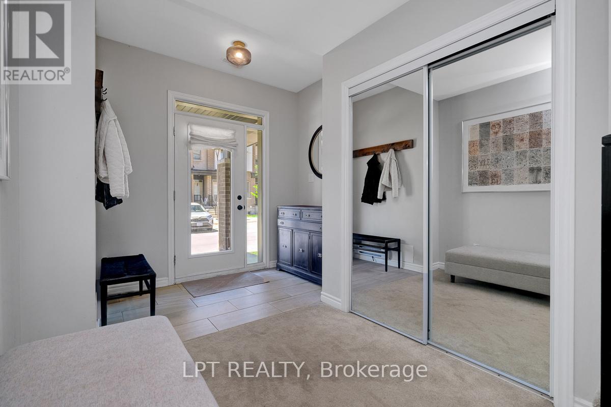 815 Kiniw Private, Ottawa, Ontario  K1K 4Z4 - Photo 4 - X13460334