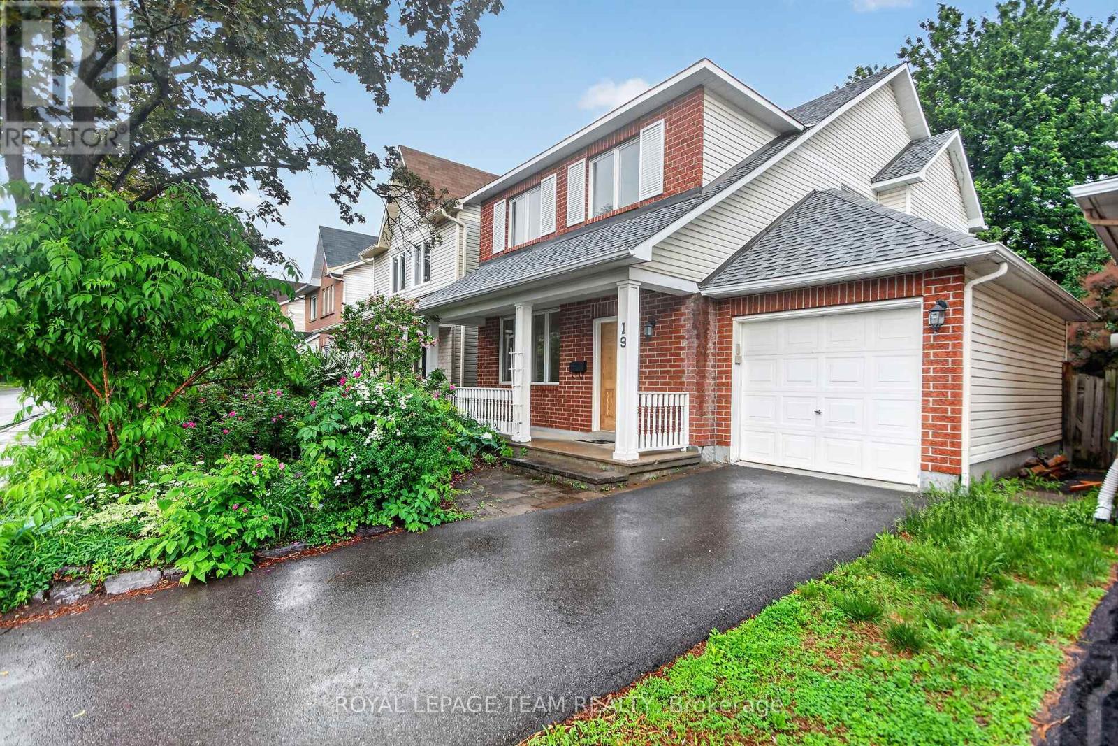 WINDHURST DRIVE - 19 WINDHURST DRIVE, Ottawa, Ontario