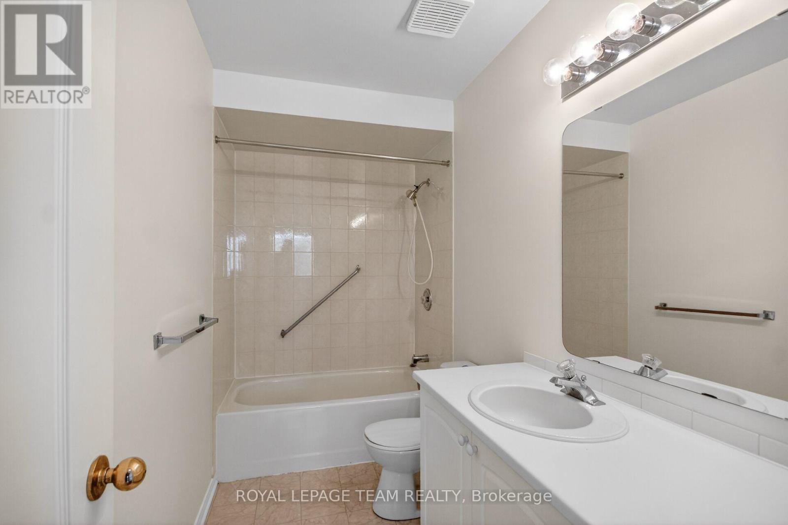 Windhurst Drive - 19 Windhurst Drive, Ottawa, Ontario  K2G 6G5 - Photo 23 - X13460562