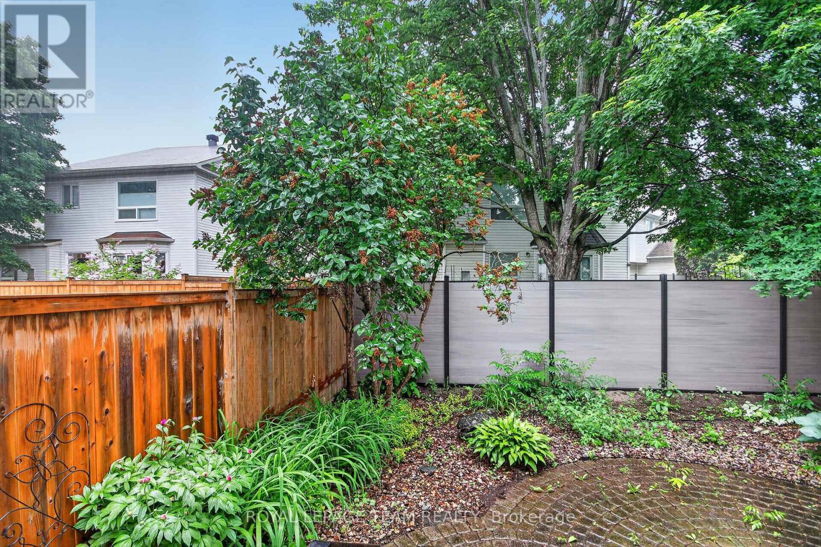 Windhurst Drive - 19 Windhurst Drive, Ottawa, Ontario  K2G 6G5 - Photo 26 - X13460562