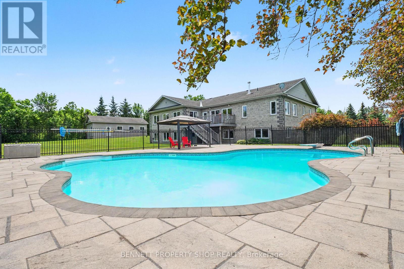 121 Covered Bridge Way, Ottawa, Ontario  K0A 1L0 - Photo 3 - X13460582