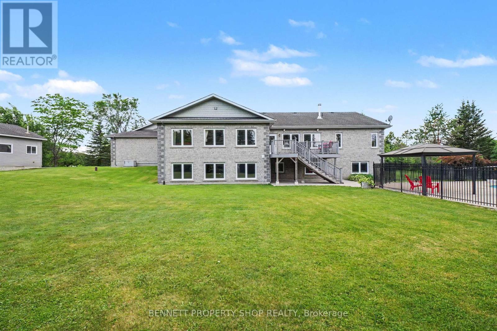 121 Covered Bridge Way, Ottawa, Ontario  K0A 1L0 - Photo 4 - X13460582