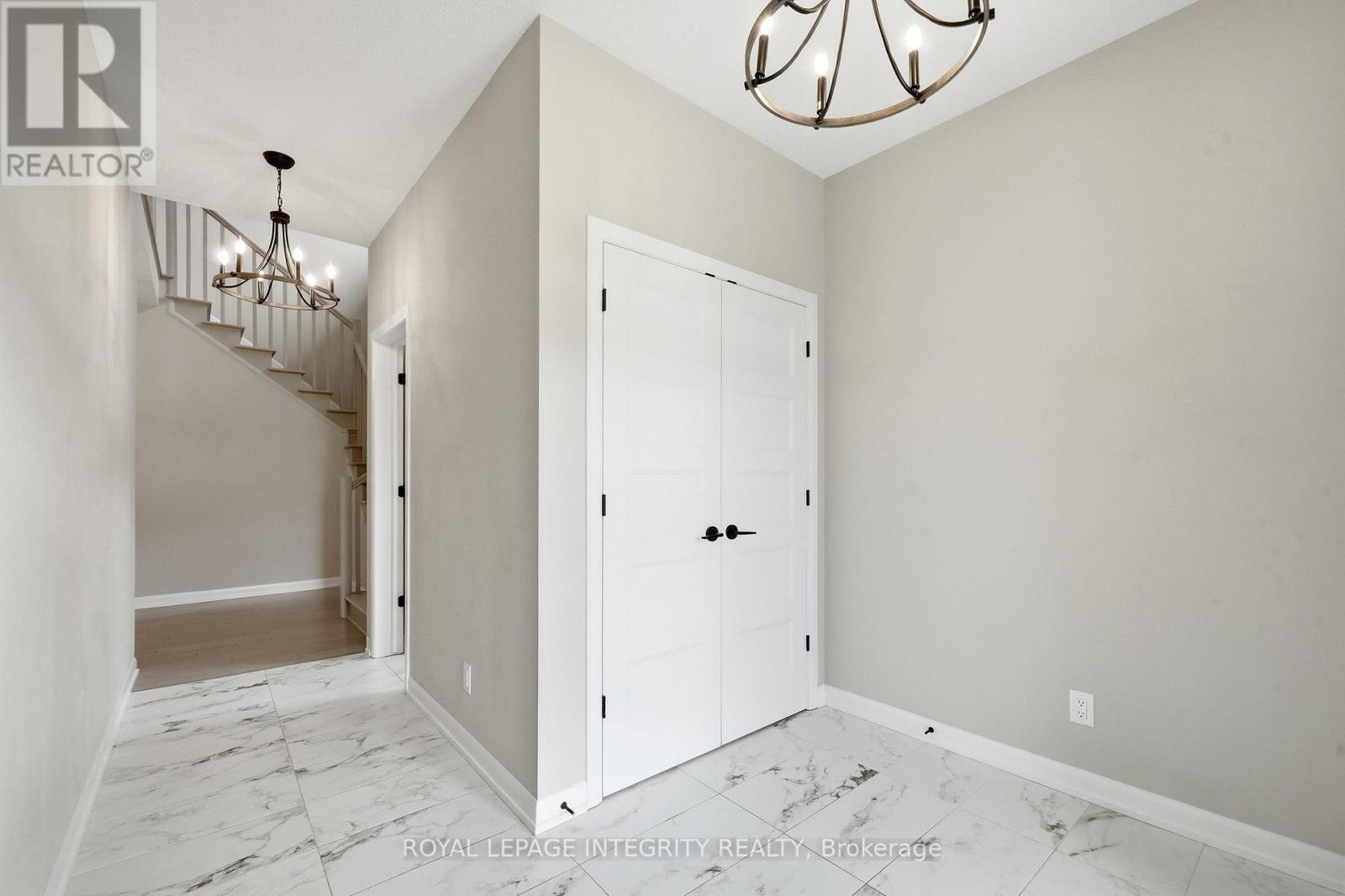 1220 Diamond Street, Clarence-Rockland, Ontario  K4K 0M1 - Photo 2 - X13460660