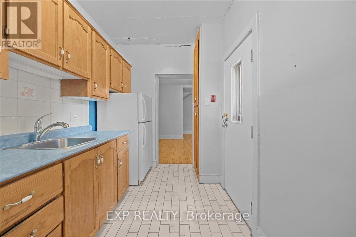 1 - 484 Gilmour Street, Ottawa, Ontario  K1R 5L4 - Photo 13 - X13460674
