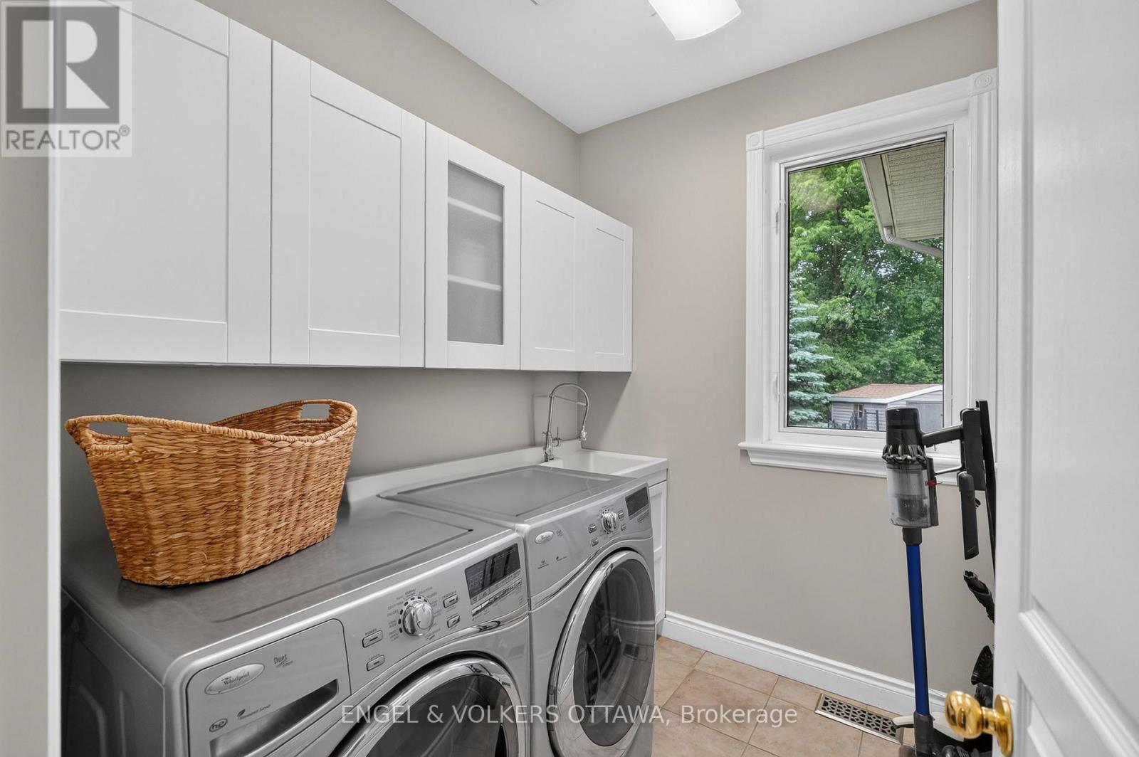1599 Landel Drive, Ottawa, Ontario  K2W 1C6 - Photo 20 - X13460918