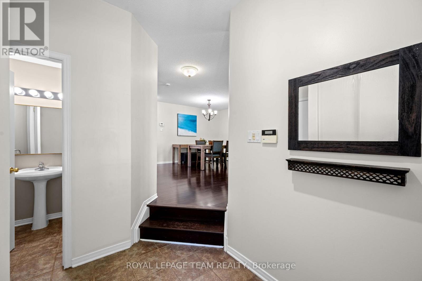 73 Deerfox Drive, Ottawa, Ontario  K2J 4V1 - Photo 4 - X13461046