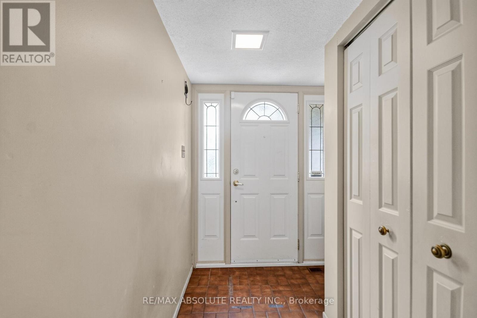 32 Sage Crescent, Ottawa, Ontario  K2J 1T4 - Photo 2 - X13461098