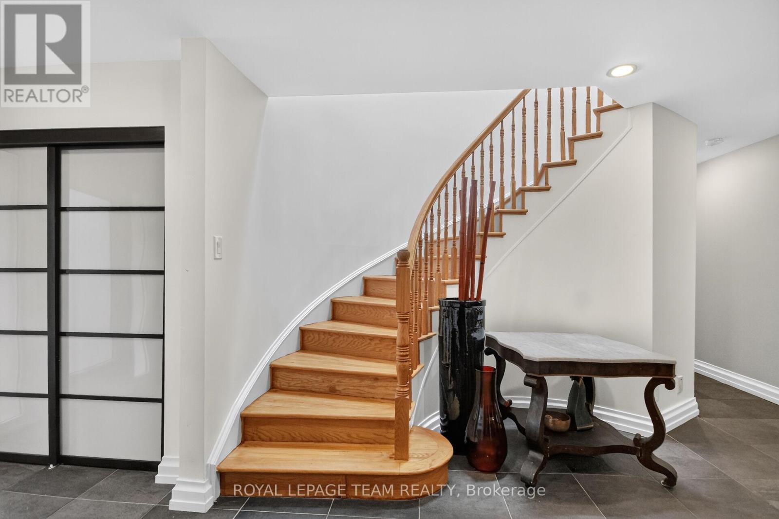 22 Lynhurst Avenue, Ottawa, Ontario  K1V 9W7 - Photo 25 - X13461110