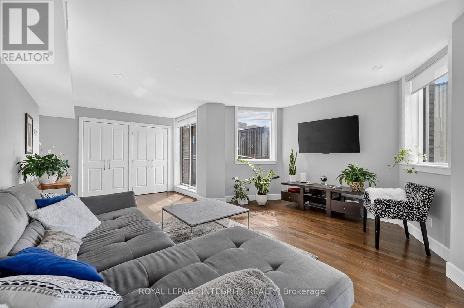 Ph1 - 18 Nepean Street, Ottawa, Ontario  K2P 2L2 - Photo 12 - X13461196