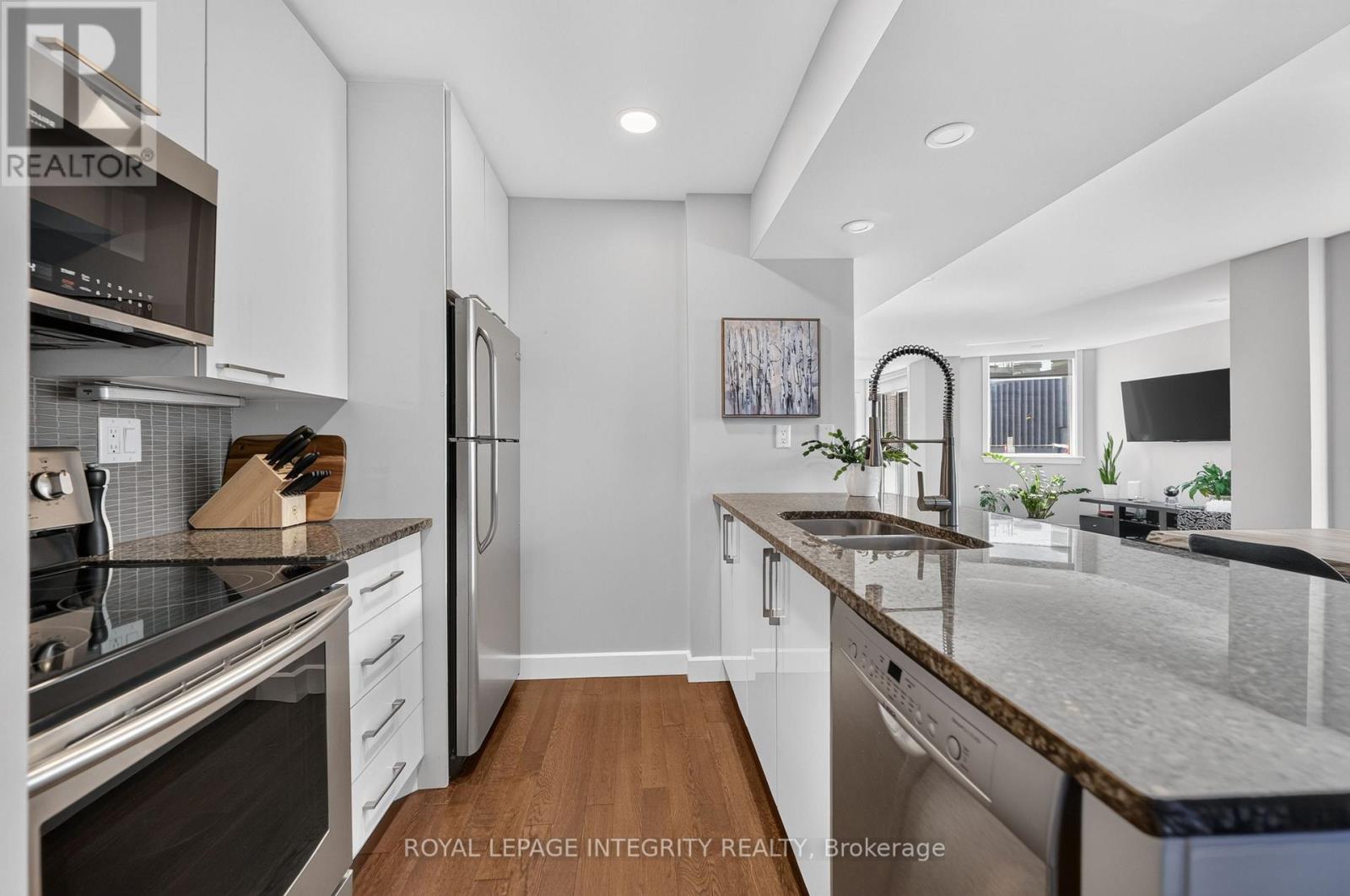 Ph1 - 18 Nepean Street, Ottawa, Ontario  K2P 2L2 - Photo 19 - X13461196