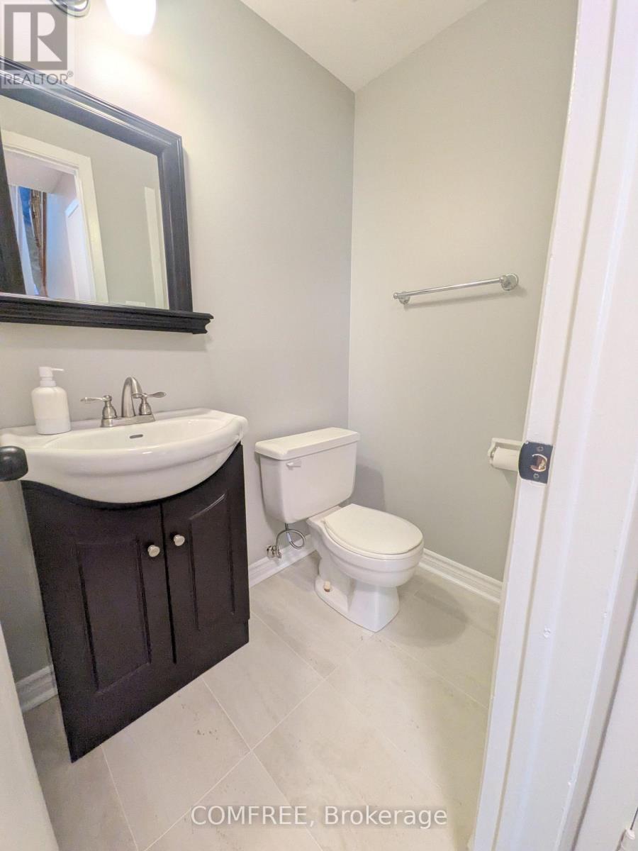 8b Forester Crescent, Ottawa, Ontario  K2H 8X9 - Photo 12 - X13461224