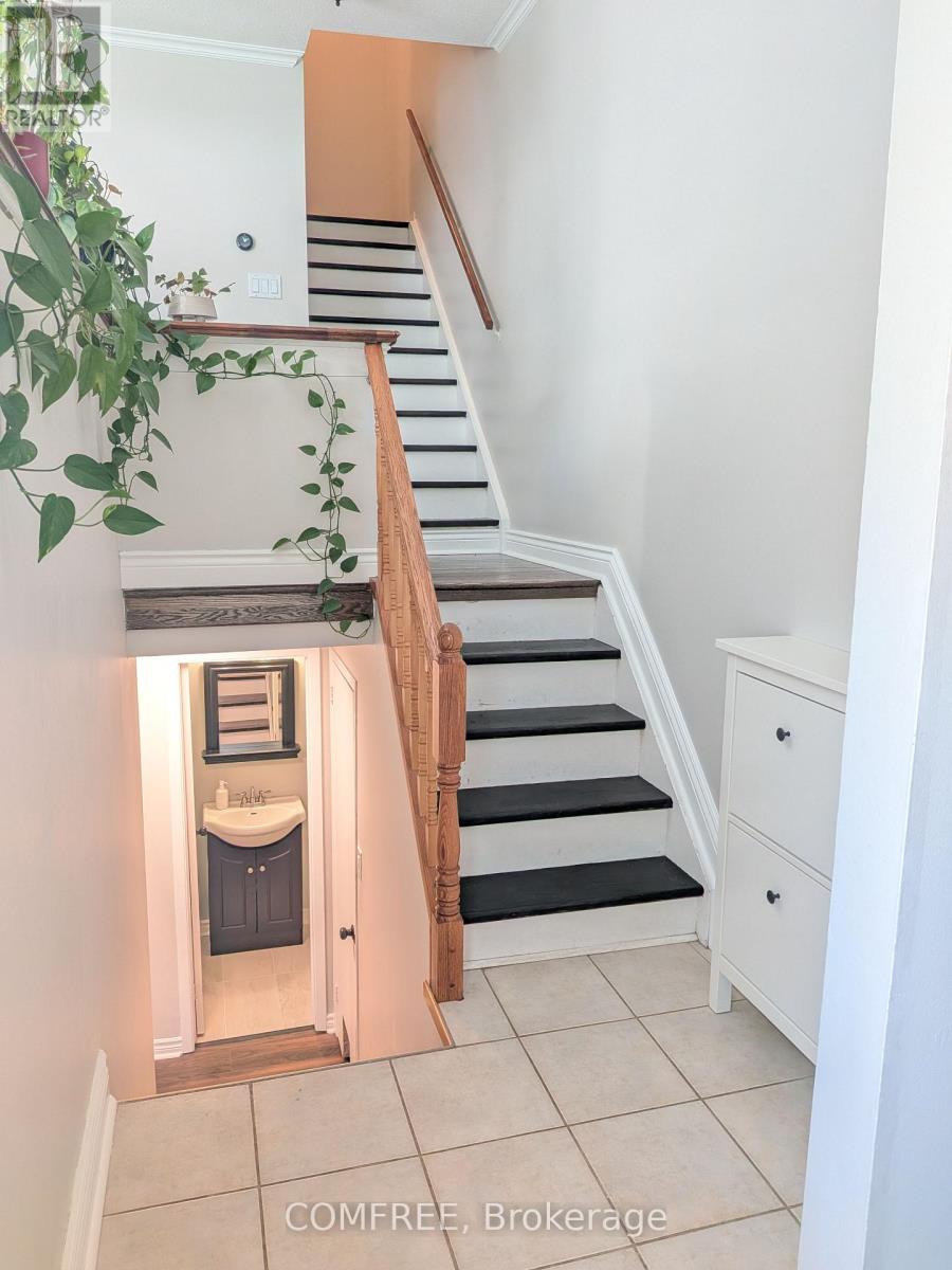 8b Forester Crescent, Ottawa, Ontario  K2H 8X9 - Photo 8 - X13461224
